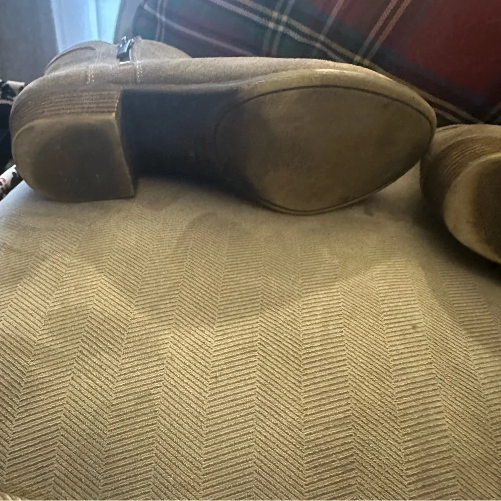 Lucky Brand Size 8 Suede Gray Breah Ankle Bootie Western Boho Style